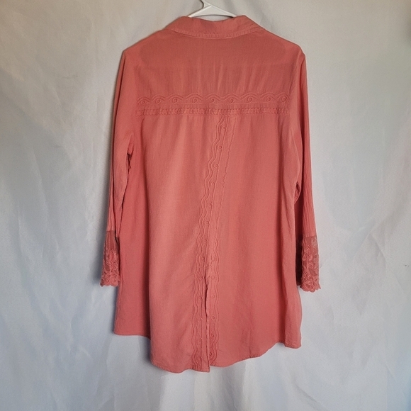 Soft Surroundings Women's Button Up 100%Cotton Salmon Top Size M Lace Detail - Picture 6 of 12